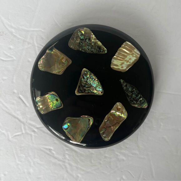Vintage Acrylic Lucite Abalone Shell souvenir black trivet hot plate - Picture 2 of 7